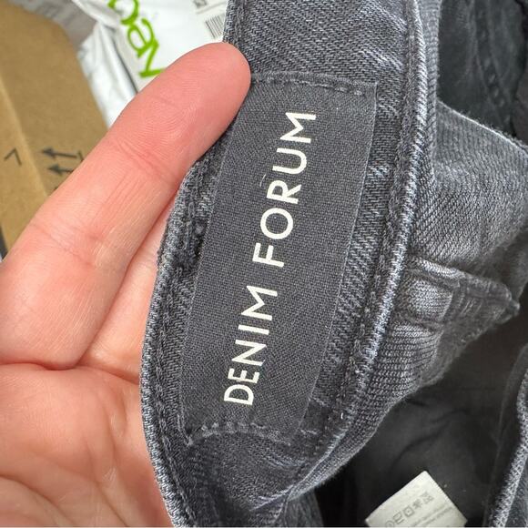 Denim Forum Black The Yoko High Rise Slim Fit Jeans 24 Raw Hem Button Fly Casual - Picture 12 of 14